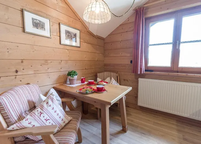 Haus Pfannenhoelzer 아파트 *